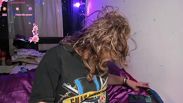 Snapshot of AnnieBigBoobs chatting on February 2025 09:38:02 PM AnnieBigBoobs online show from February 2025 09:38:02 PM