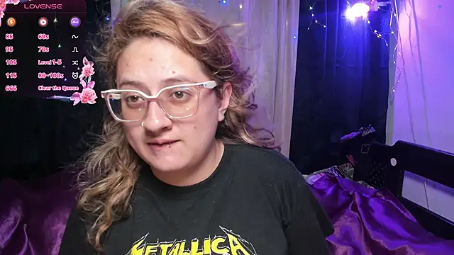 Snapshot of AnnieBigBoobs chatting on February 2025 09:05:02 PM AnnieBigBoobs online show from February 2025 09:05:02 PM