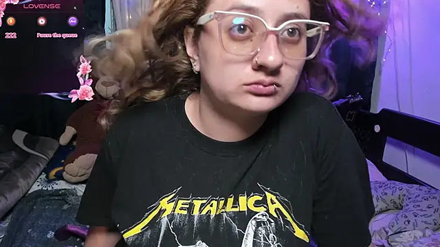 Snapshot of AnnieBigBoobs chatting on February 2025 10:26:02 PM AnnieBigBoobs online show from February 2025 10:26:02 PM