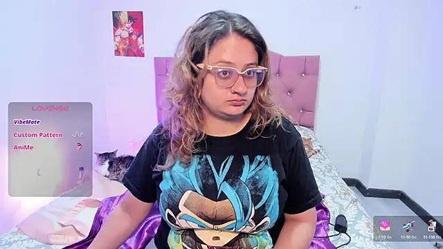 Snapshot of AnnieBigBoobs chatting on November 2025 08:42:01 PM AnnieBigBoobs online show from November 2025 08:42:01 PM