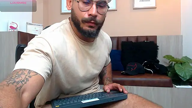 hanz col online show from March 2025 11:37:02 AM