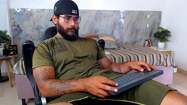 hanz col online show from April 2026 12:59:01 PM