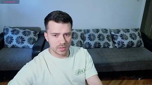 JohnnyStepBro online show from May 2026 03:18:02 PM