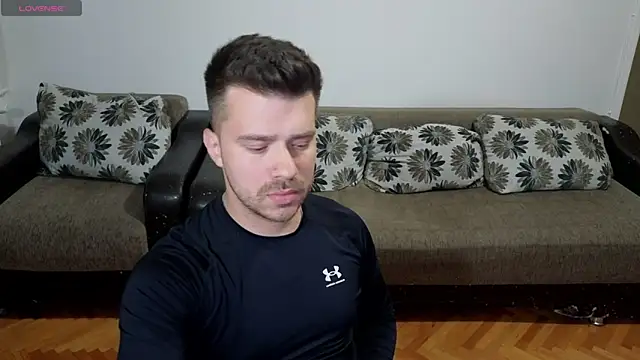 JohnnyStepBro online show from June 2026 06:39:01 PM
