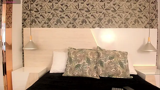 IvannaAnggel online show from March 2025 12:28:01 PM