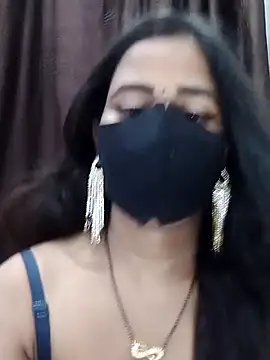 Lalisa sexy online show from October 2025 04:13:01 PM