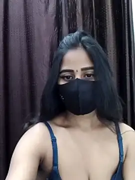 Lalisa sexy online show from December 2025 04:01:01 PM