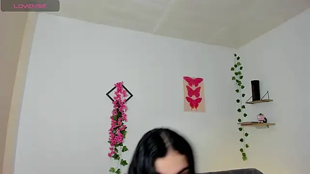 Emic  online show from January 2025 06:38:02 PM