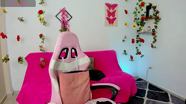 Emic  online show from February 2025 02:48:01 PM