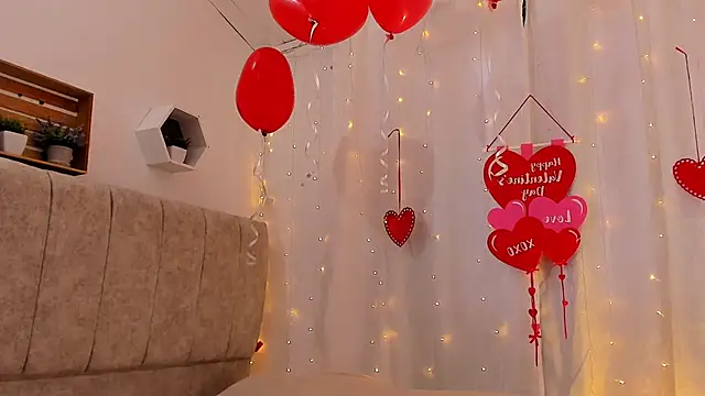 Snapshot of Little_Ivy chatting on February 2025 07:19:02 PM Little Ivy online show from February 2025 07:19:02 PM