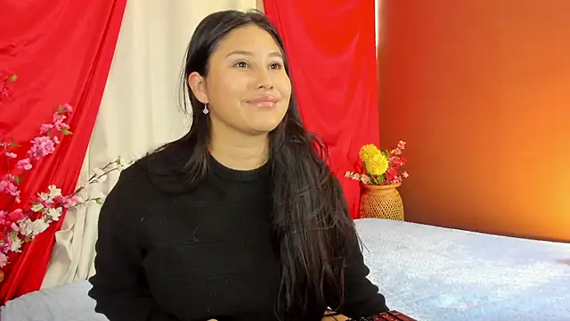 Snapshot of Little_Ivy chatting on November 2025 01:01:02 PM Little Ivy online show from November 2025 01:01:02 PM