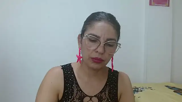 anybellucci43 online show from December 2024 12:59:02 AM