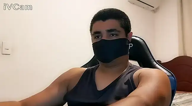 LeoPutaria online show from January 2025 07:49:01 PM