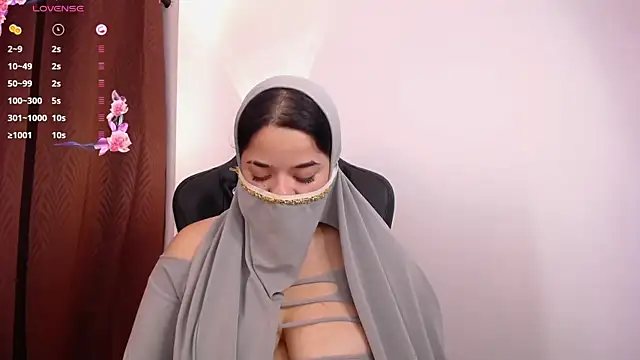 Snapshot of janna_isa chatting on January 2025 03:39:01 PM janna isa online show from January 2025 03:39:01 PM