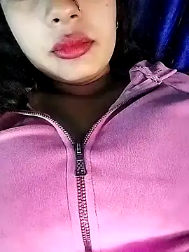 Snapshot of Miss-Siyaa chatting on December 2024 06:27:02 PM Miss-Siyaa online show from December 2024 06:27:02 PM