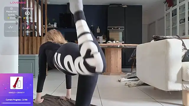 Snapshot of Luxymin34 chatting on January 2025 09:16:02 AM Luxymin34 online show from January 2025 09:16:02 AM