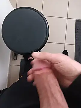 casper0303 online show from February 2025 09:34:02 AM