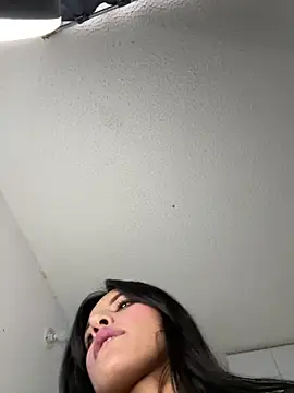 Dulceeany online show from March 2025 10:05:02 PM