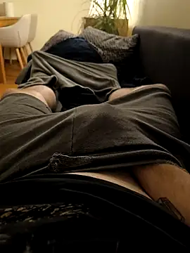 Snapshot of OdinWolf1990 chatting on November 2025 06:13:01 AM OdinWolf1990 online show from November 2025 06:13:01 AM