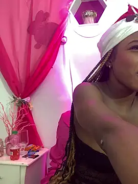 Snapshot of clhoe_miller1 chatting on December 2024 05:15:02 PM clhoe miller1 online show from December 2024 05:15:02 PM