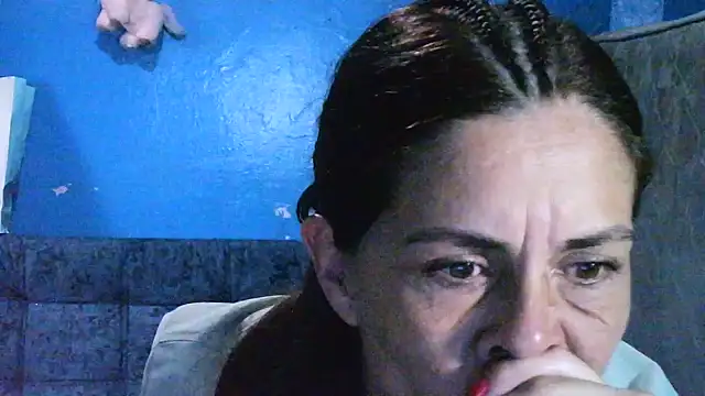 Snapshot of Marilyn_xxxx chatting on January 2025 08:02:01 PM Marilyn xxxx online show from January 2025 08:02:01 PM