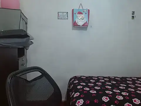 Snapshot of Marilyn_xxxx chatting on March 2026 07:10:01 PM Marilyn xxxx online show from March 2026 07:10:01 PM