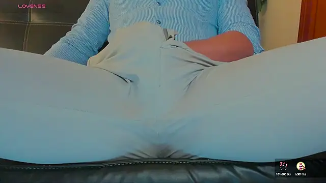 MrLonely02 online show from December 2024 09:26:02 PM