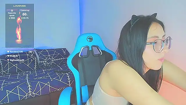 Snapshot of aron_wi chatting on December 2024 04:27:02 AM aron wi online show from December 2024 04:27:02 AM