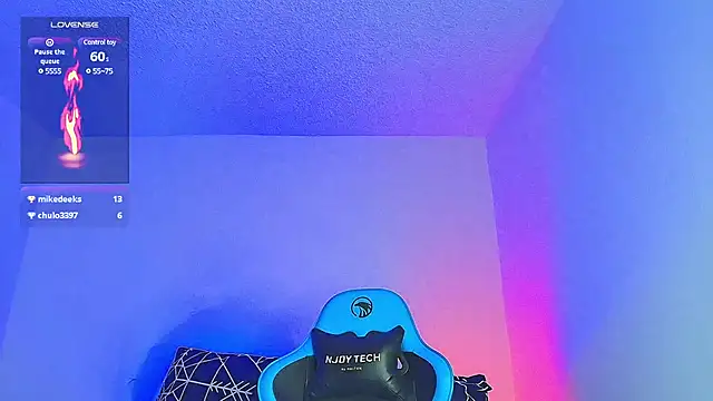 Snapshot of aron_wi chatting on January 2025 12:14:02 AM aron wi online show from January 2025 12:14:02 AM