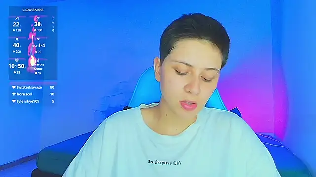 Snapshot of aron_wi chatting on February 2025 09:14:01 PM aron wi online show from February 2025 09:14:01 PM