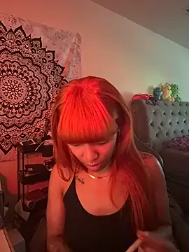 butterflybootyy online show from October 2025 01:10:01 PM