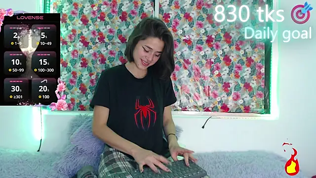 -Gwen- online show from January 2025 05:16:01 AM