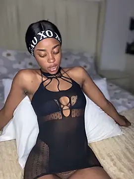 Snapshot of BhadBhad_Kitty chatting on March 2025 04:29:02 AM BhadBhad Kitty online show from March 2025 04:29:02 AM