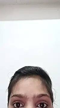 Snapshot of Riyu_05 chatting on December 2024 07:40:01 AM Riyu 05 online show from December 2024 07:40:01 AM