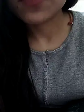 Snapshot of Riyu_05 chatting on January 2025 12:02:01 PM Riyu 05 online show from January 2025 12:02:01 PM