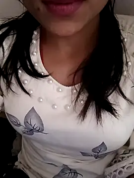 Snapshot of Riyu_05 chatting on March 2025 11:08:02 AM Riyu 05 online show from March 2025 11:08:02 AM