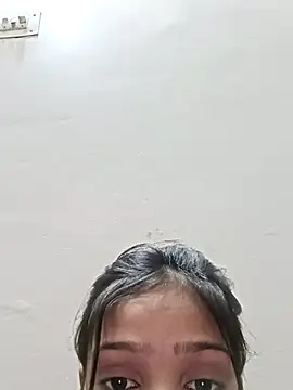 Snapshot of Riyu_05 chatting on March 2025 10:00:02 AM Riyu 05 online show from March 2025 10:00:02 AM