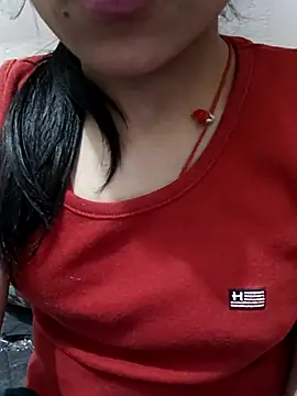 Snapshot of Riyu_05 chatting on March 2025 09:45:02 AM Riyu 05 online show from March 2025 09:45:02 AM