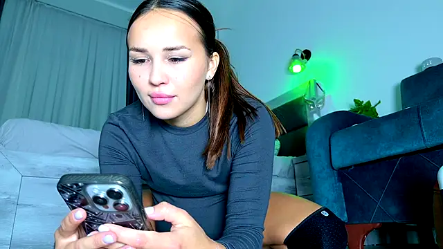 Snapshot of Brenda_M00n chatting on October 2025 02:56:02 PM Brenda M00n online show from October 2025 02:56:02 PM