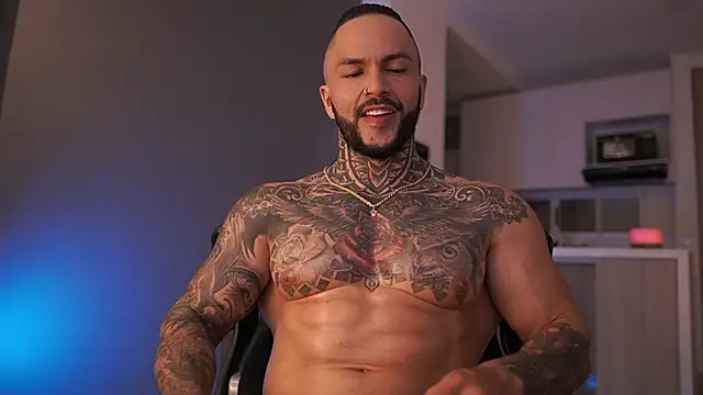 Snapshot of mariano_costa chatting on February 2025 02:06:02 AM mariano costa online show from February 2025 02:06:02 AM