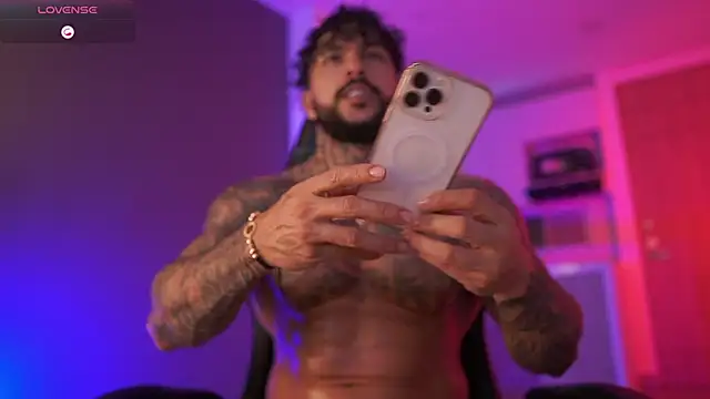 Snapshot of mariano_costa chatting on October 2025 11:02:02 PM mariano costa online show from October 2025 11:02:02 PM