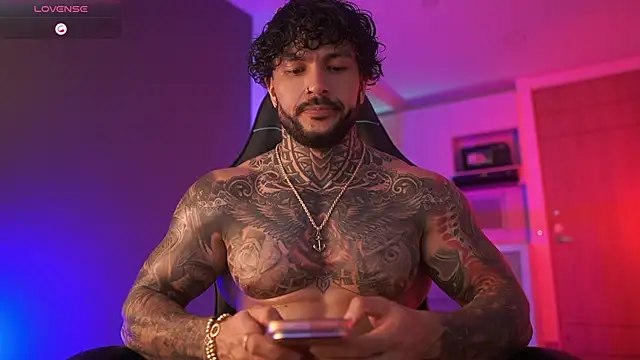 Snapshot of mariano_costa chatting on January 2026 01:40:01 AM mariano costa online show from January 2026 01:40:01 AM