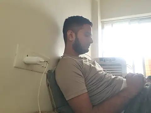 Jonrobinso online show from June 2026 04:54:02 AM