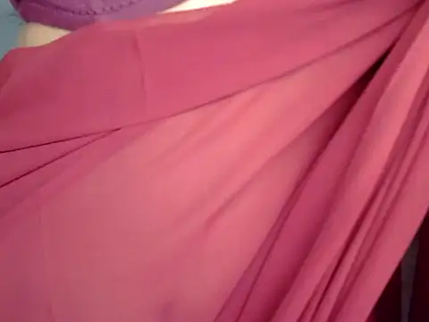 Snapshot of cute_sweeetu chatting on January 2025 11:15:02 AM cute sweeetu online show from January 2025 11:15:02 AM