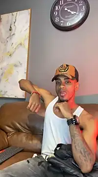 AaronCruz  online show from February 2025 01:15:02 PM