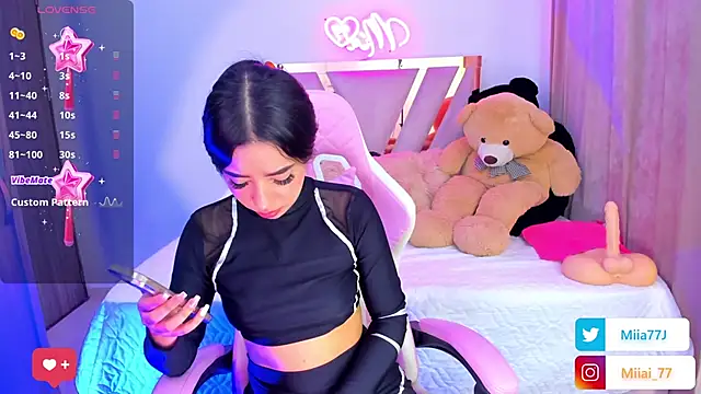 Miia77  online show from September 2025 03:30:01 AM