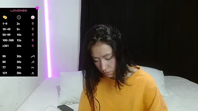 Anne Nicholson online show from December 2024 04:48:02 AM