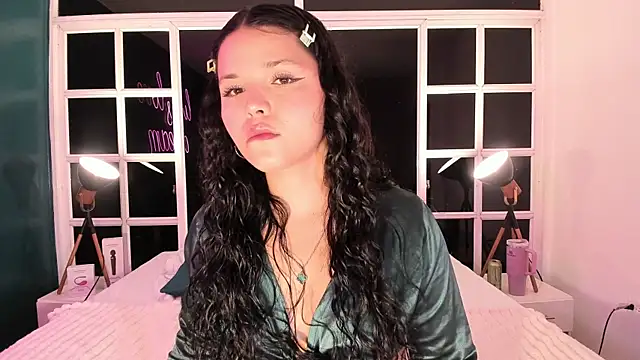 Snapshot of LottiCarter chatting on January 2025 12:39:02 AM LottiCarter online show from January 2025 12:39:02 AM