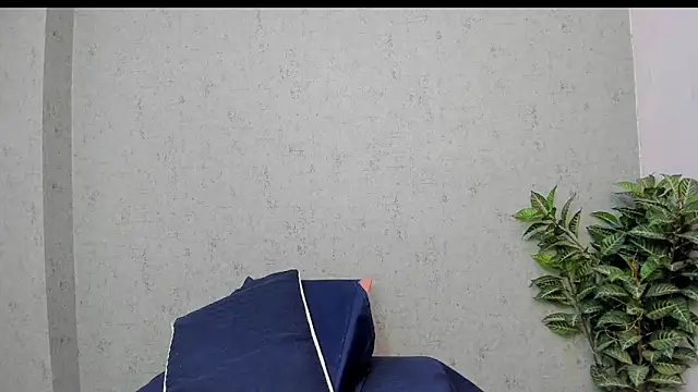 Tiffany mendez online show from February 2026 12:09:02 PM