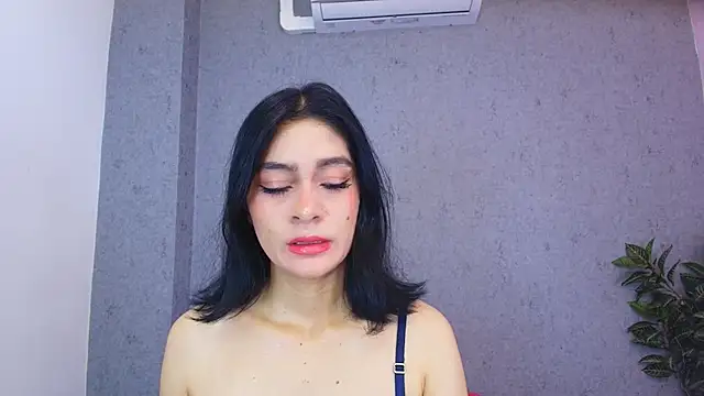 Tiffany mendez online show from April 2026 12:11:02 PM